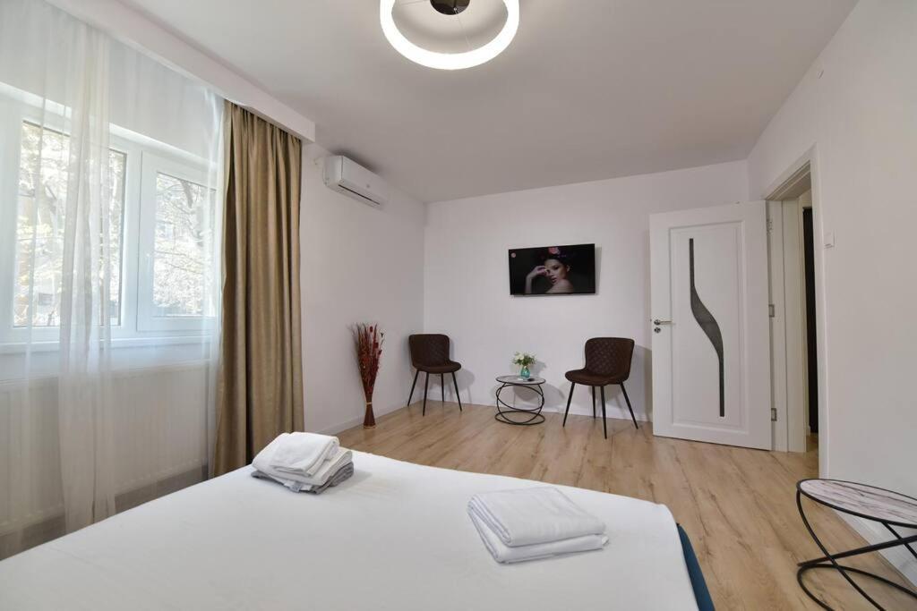 Luxury Studio / Ghencea Apartment Bucureşti Ngoại thất bức ảnh